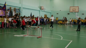 19 октября состоялись соревнования по флорболу между командами учеников 2-4 классов в Школе 1440